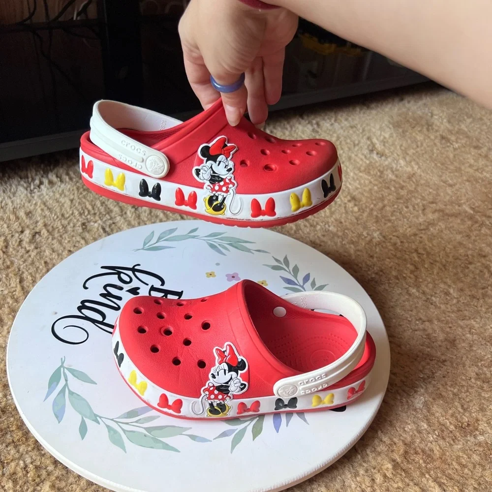 Crocs FunLab Disney Minnie Mouse Toddler Sandals size 1.